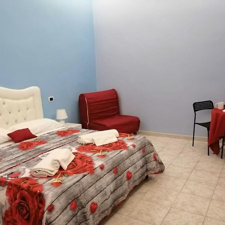 Guest House Francesco 那不勒斯 外观 照片
