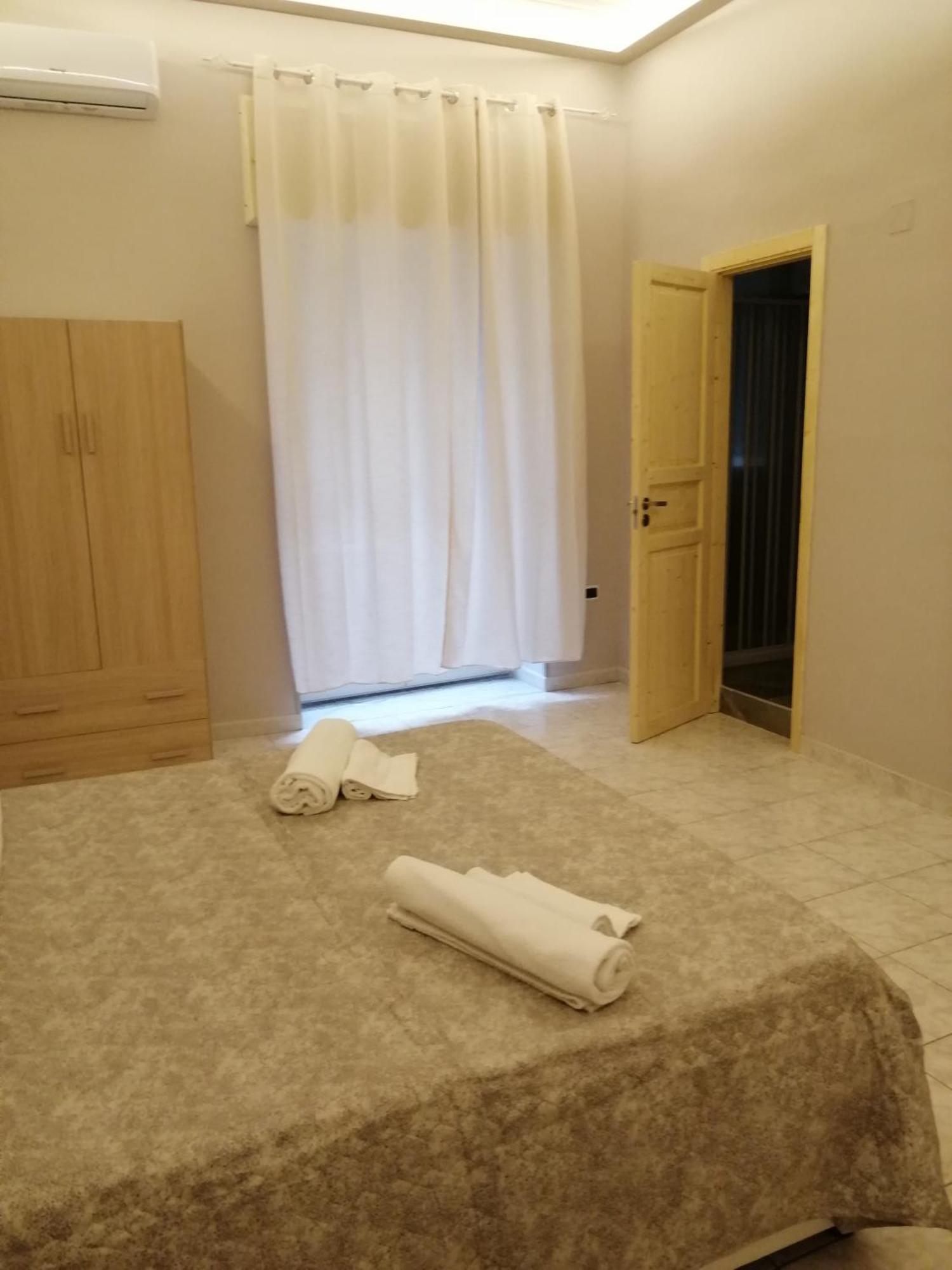 Guest House Francesco 那不勒斯 外观 照片