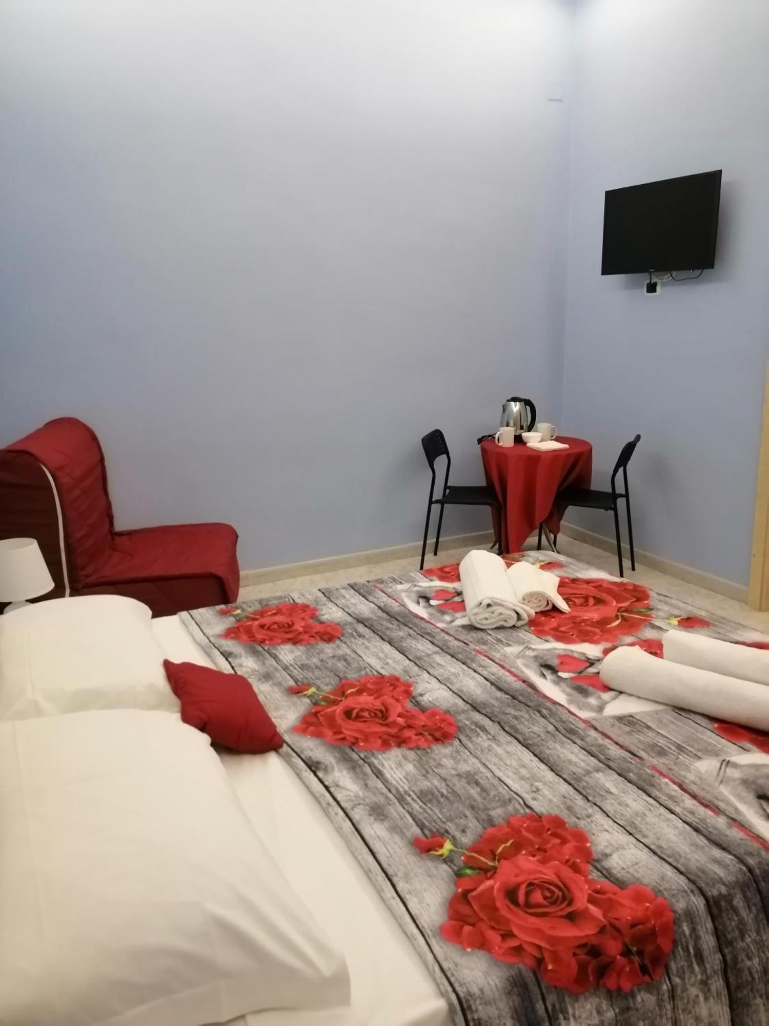 Guest House Francesco 那不勒斯 外观 照片
