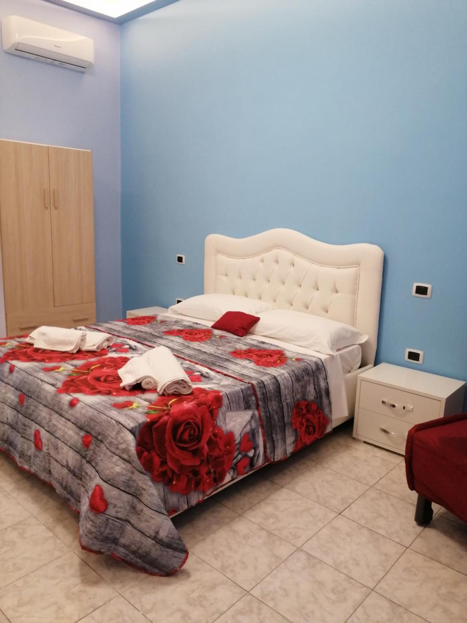 Guest House Francesco 那不勒斯 外观 照片