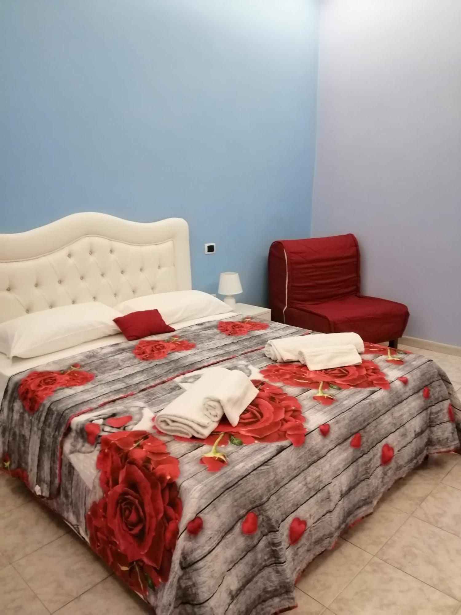 Guest House Francesco 那不勒斯 外观 照片
